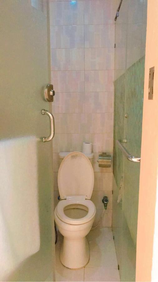 Airport Hotel Карачи Экстерьер фото