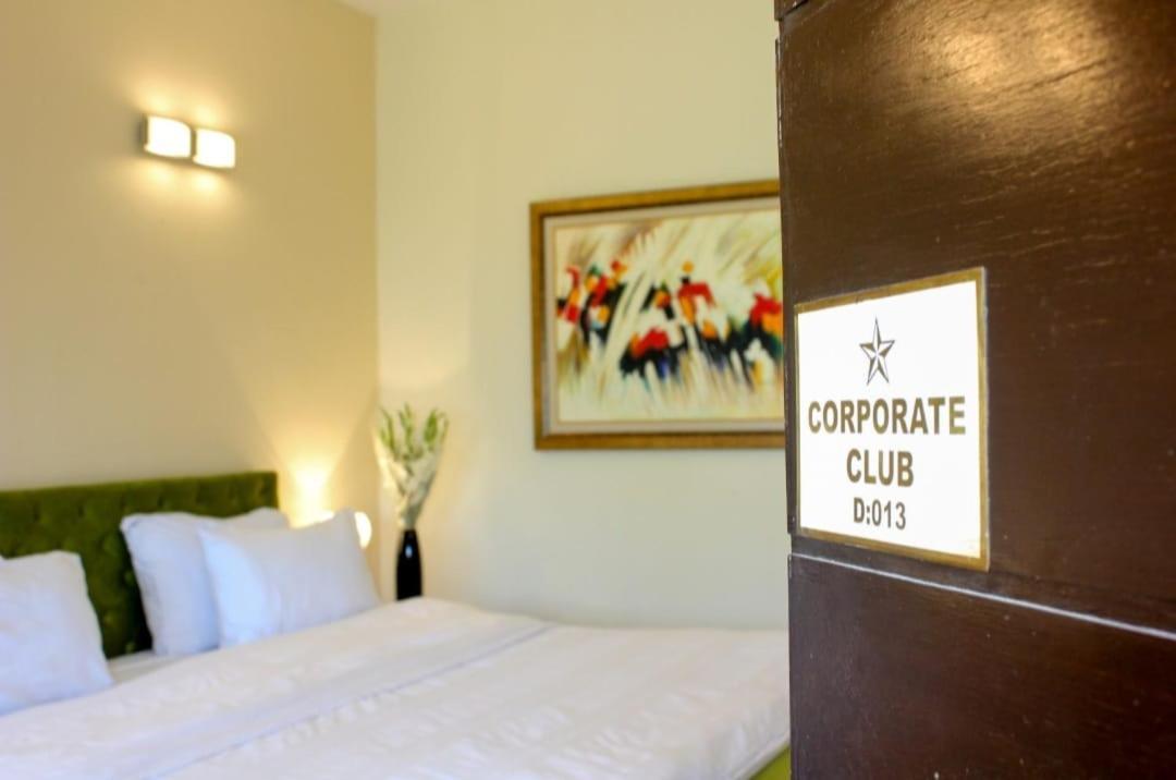 Airport Hotel Карачи Экстерьер фото